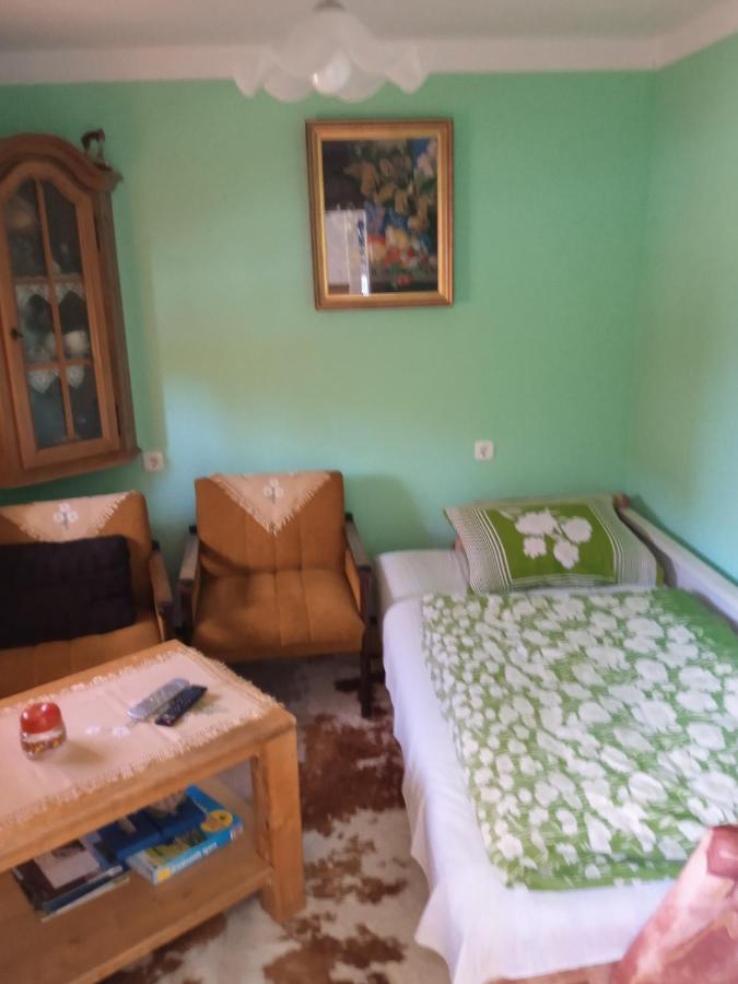 فيلا Kuca Za Odmor Lesnica Brod na Kupi المظهر الخارجي الصورة